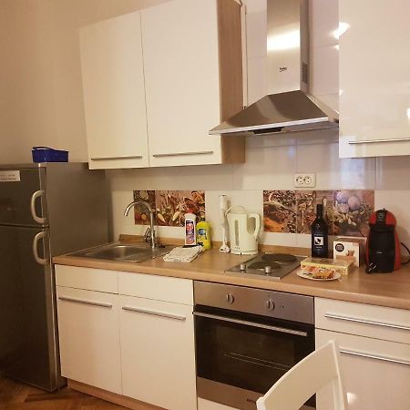 Studio Apartman Via Šibenik Exterior foto